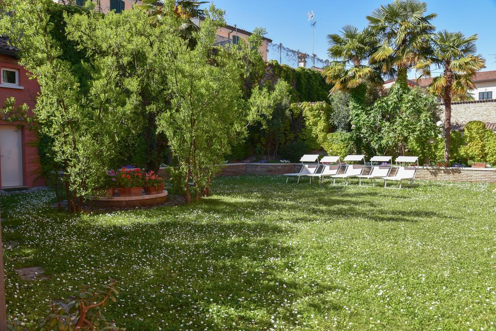 Hotel Sant'Andrea Равенна Экстерьер фото