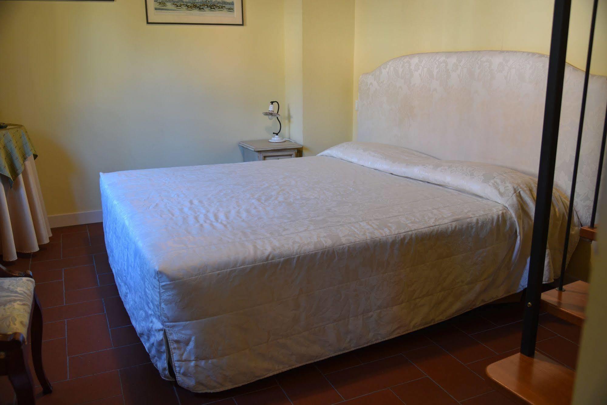 Hotel Sant'Andrea Равенна Экстерьер фото